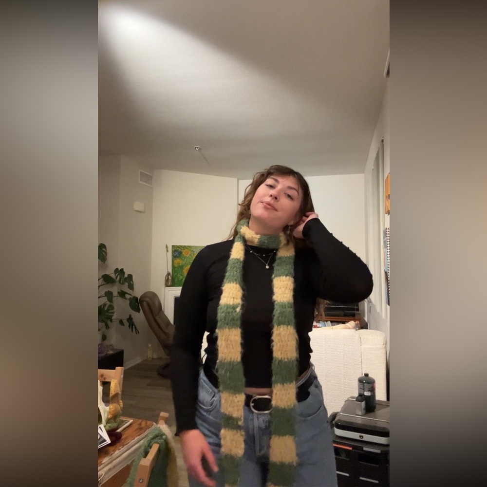 Crochet stripped scarf